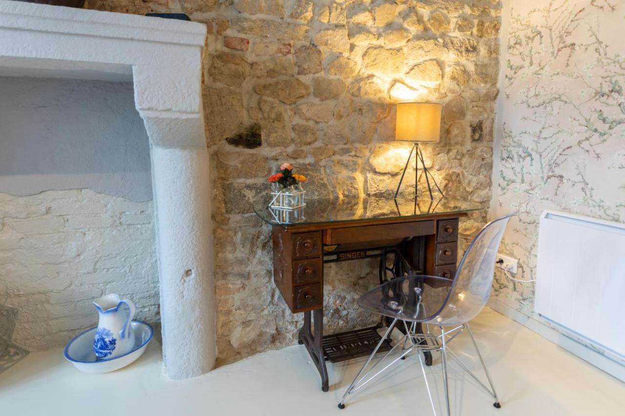 Domaine La Pomme De Pin Bed & Breakfast Louroux-de-Beaune ภายนอก รูปภาพ