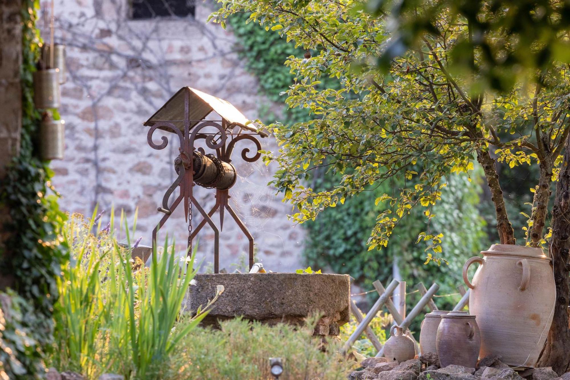 Domaine La Pomme De Pin Bed & Breakfast Louroux-de-Beaune ภายนอก รูปภาพ