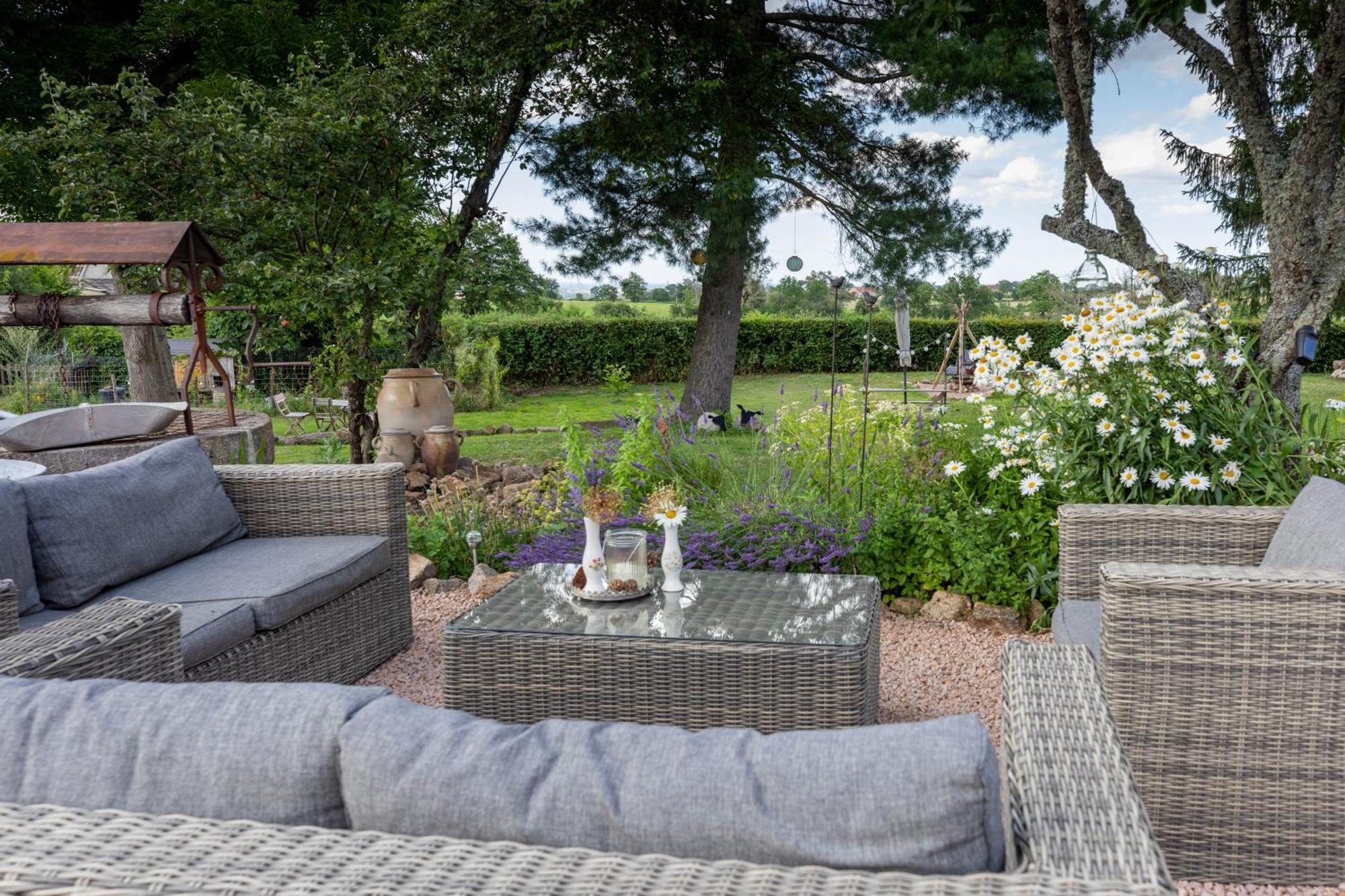 Domaine La Pomme De Pin Bed & Breakfast Louroux-de-Beaune ภายนอก รูปภาพ