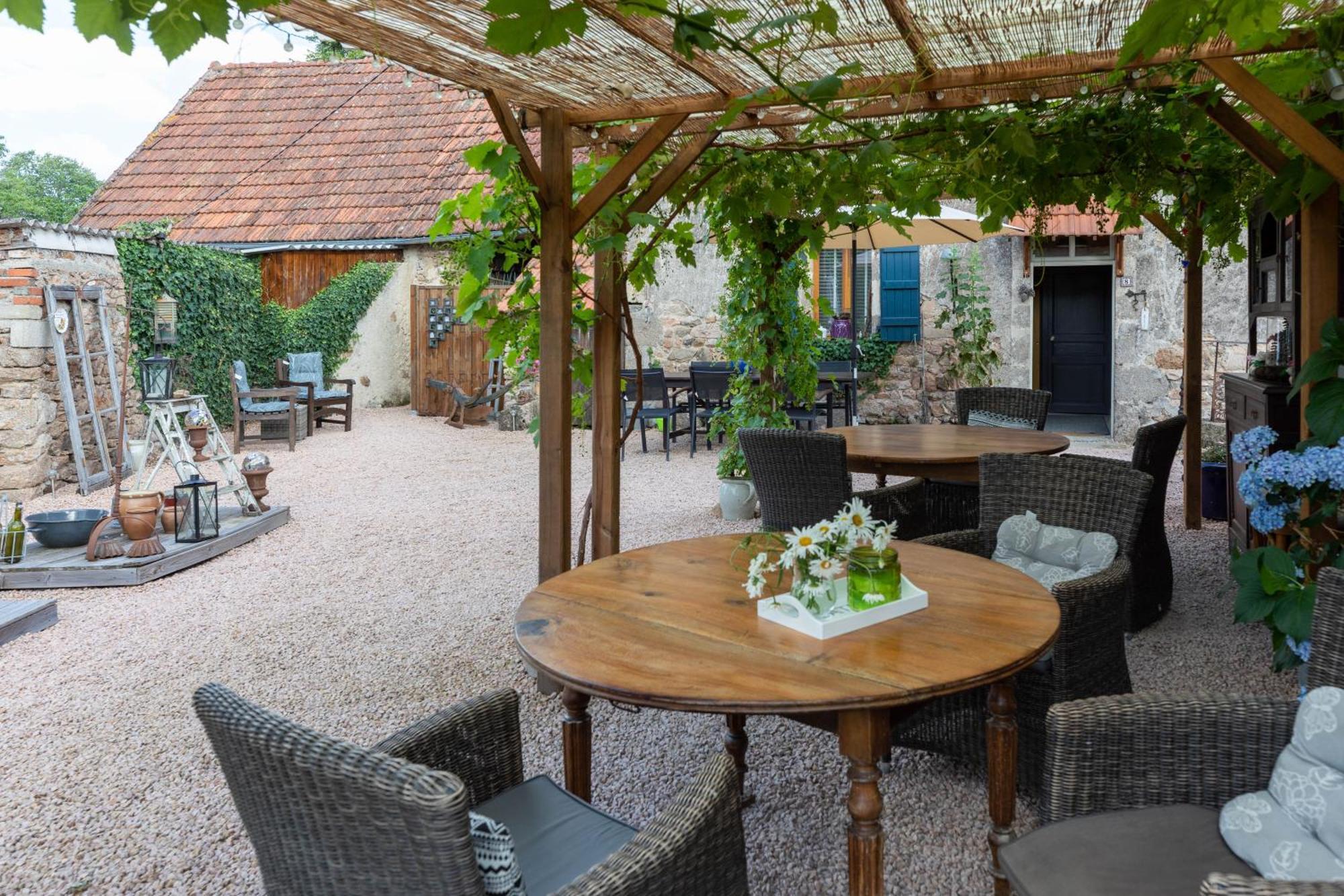 Domaine La Pomme De Pin Bed & Breakfast Louroux-de-Beaune ภายนอก รูปภาพ