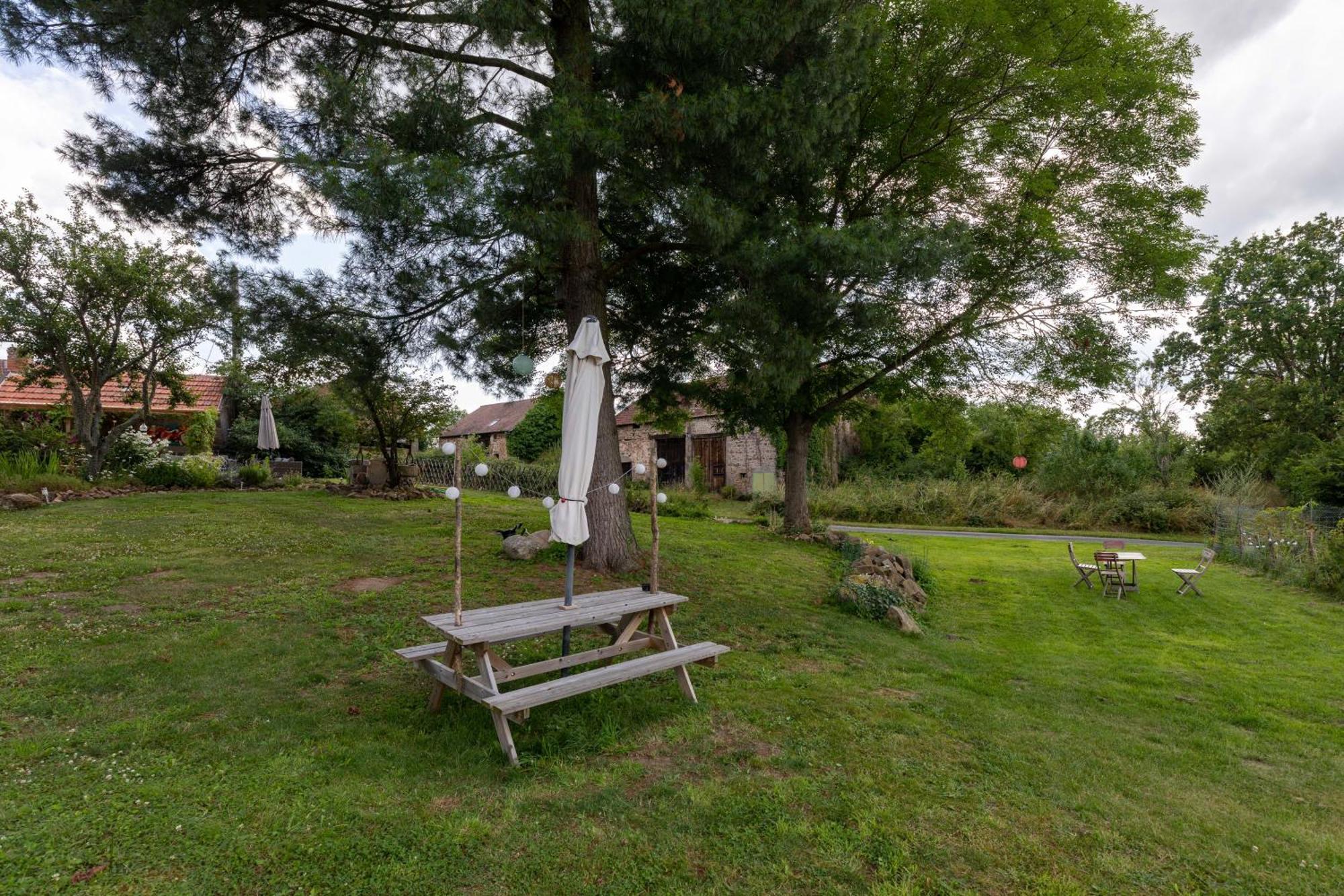 Domaine La Pomme De Pin Bed & Breakfast Louroux-de-Beaune ภายนอก รูปภาพ