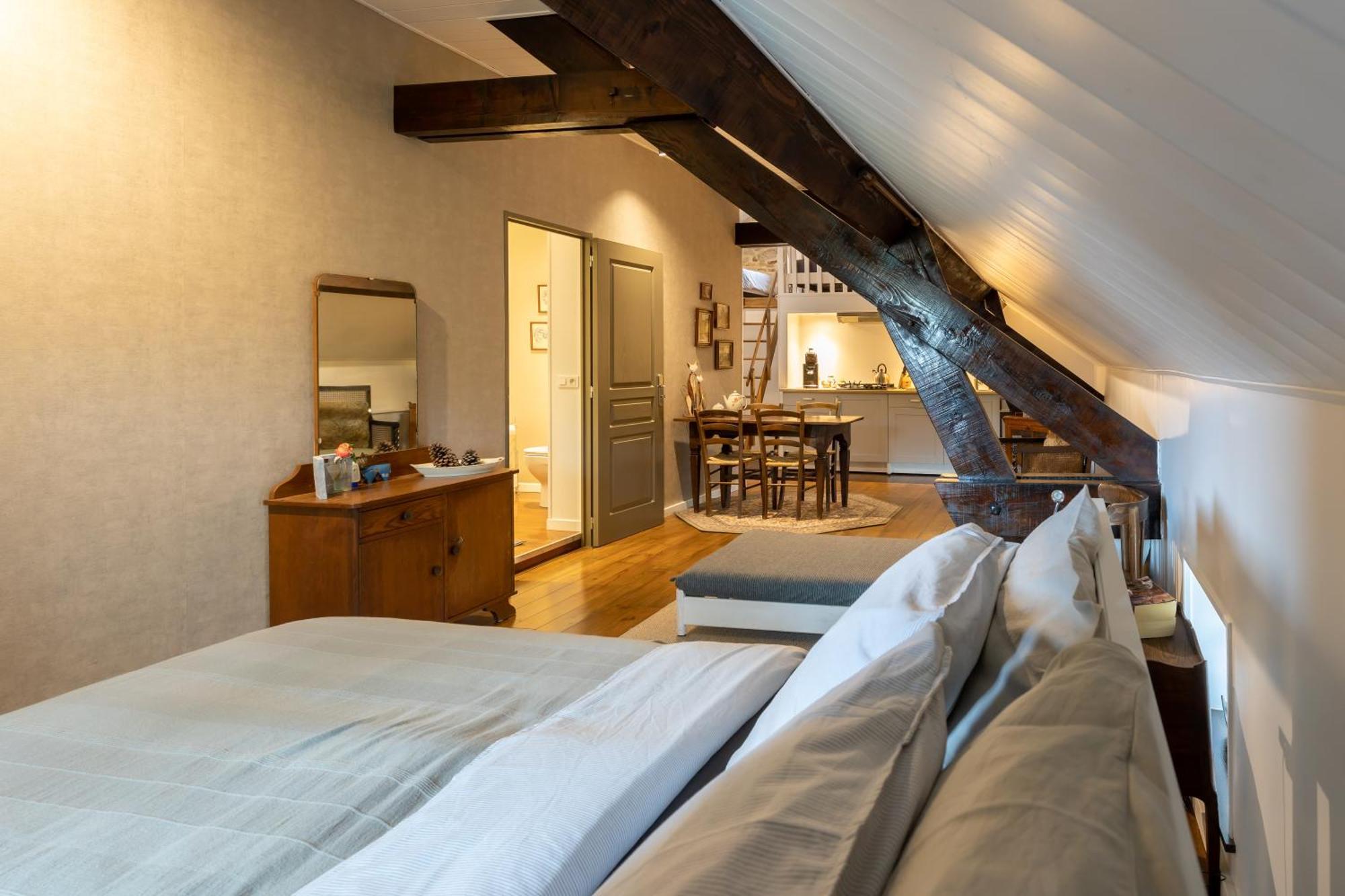 Domaine La Pomme De Pin Bed & Breakfast Louroux-de-Beaune ภายนอก รูปภาพ